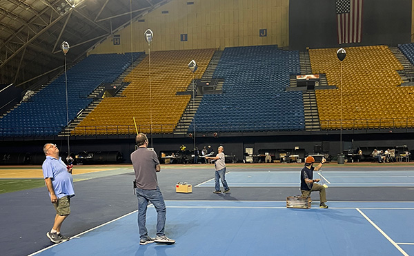 Tom Sova and Kang Lee launching. Photo credit: Nick Ray