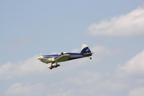 Tamas Seres’ Chipmunk with Dan Landis as the pilot. Alexander photo.