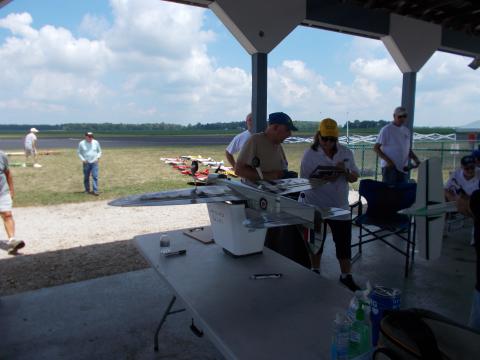 A plane in the weighing station.