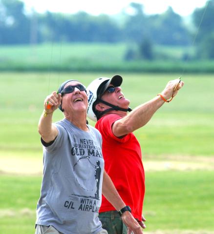 Leonardo Silva (left) flying for Team Mexico against Bill Maywald. With happy faces throughout the whole match, it was great to see fliers enjoying the sport.