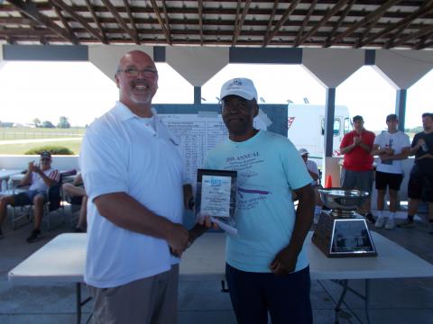 Darrel Harvin getting second place in Advanced.