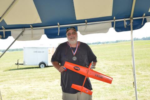 Bill Hughes places 2nd in 21 Profile Proto.