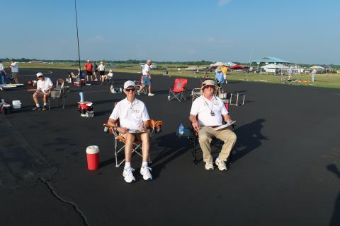 The judges at circle 3.