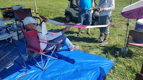 Broeski and Scully working on spoiler compensation.